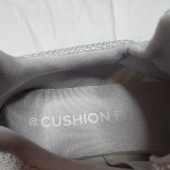 NEW CHAMPION SIZE 8 11 WOMEN TENNIS ATHLETIC SHOES - Picture 5 of 7